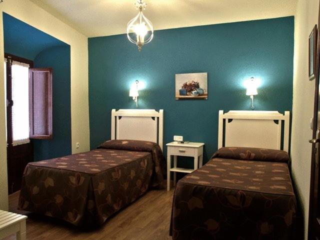 Hostal El Caballo Blanco オスナ エクステリア 写真