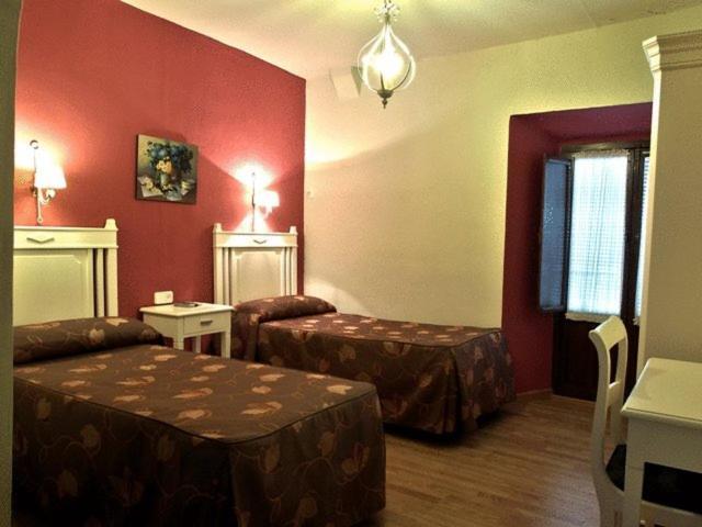 Hostal El Caballo Blanco オスナ エクステリア 写真